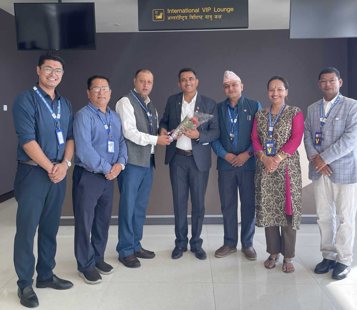 पोउवा संघका अध्यक्ष कार्की तथा पूर्वअध्यक्ष पालिखे चीन प्रस्थान